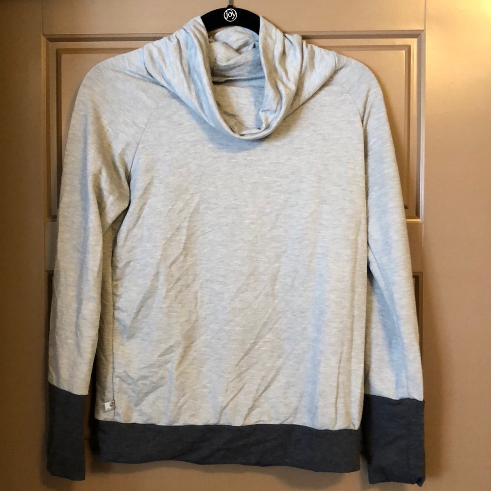 Gray Turtleneck Sweatshirt